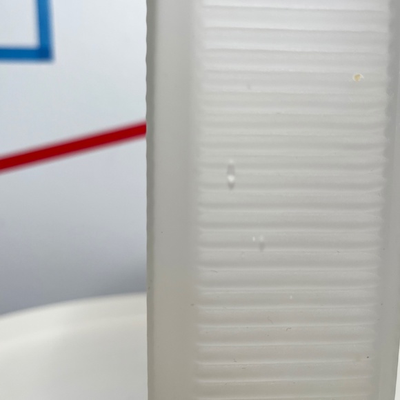 Rectangular Frosted Glass Vase - Picture 3 of 4